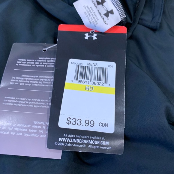 BNWT Men’s Under Armour black compression Heatgear™️ sleeveless tank top. - Picture 7 of 7